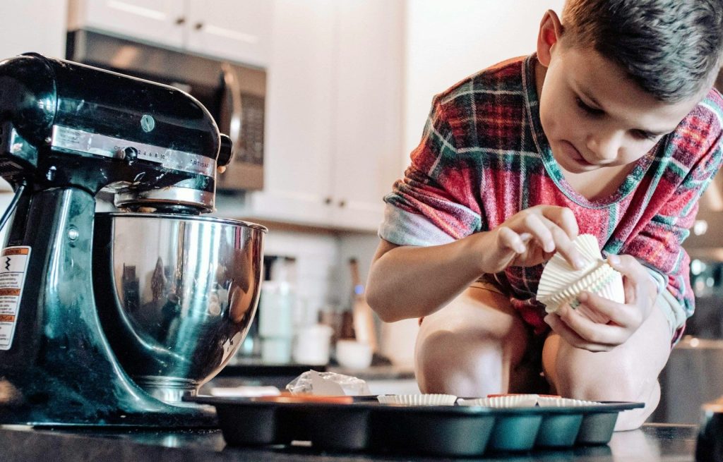 a person making a sandwich